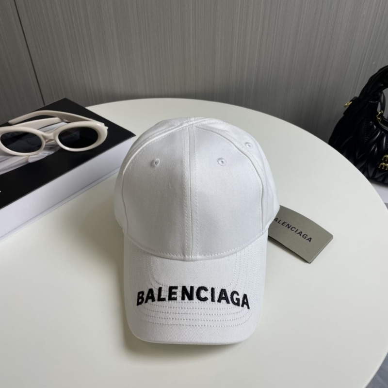 BALENCIAGA